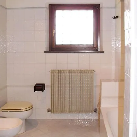 Locazione Turistica Casa Ronco